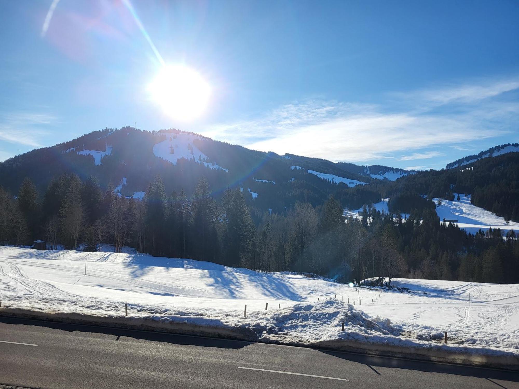 Allgaeu Apartments Hues 4 Ferienwohnung Mit Self-Checkin Балдершванг Екстериор снимка